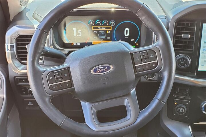 2023 Ford F-150 Lariat  TX