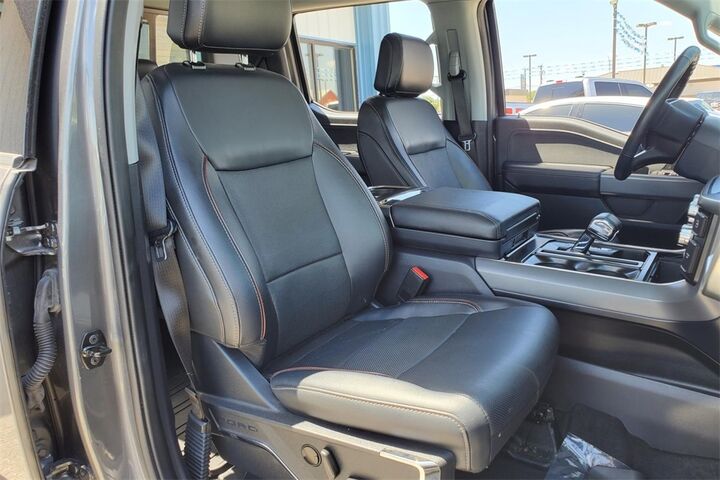 2023 Ford F-150 Lariat  TX