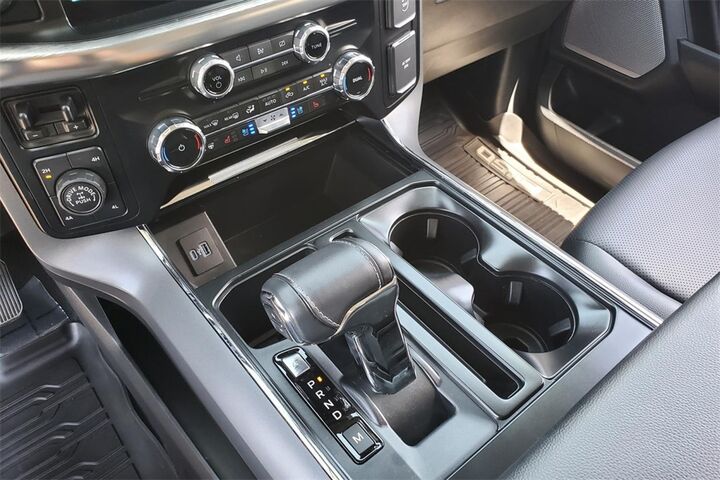 2023 Ford F-150 Lariat  TX