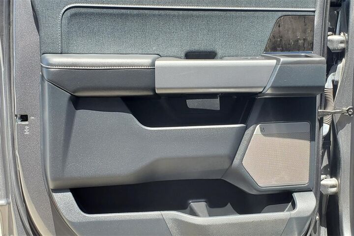 2023 Ford F-150 Lariat  TX