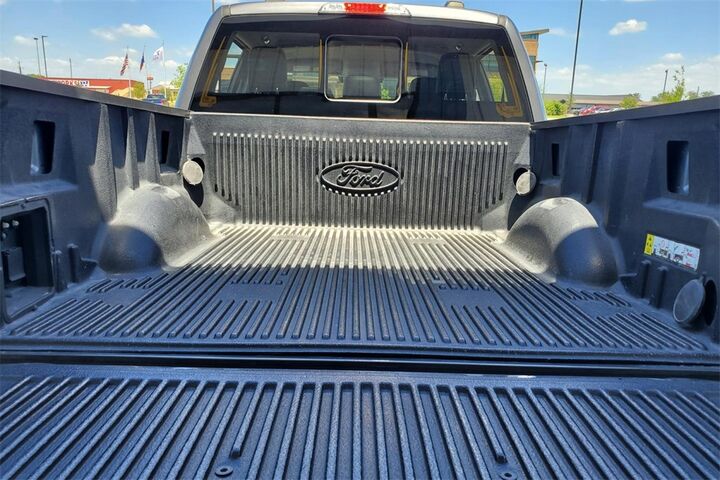 2023 Ford F-150 Lariat  TX