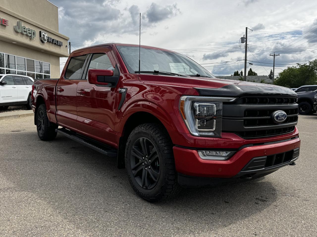2023 Ford F-150 Lariat Sport Crew Cab 4WD | V6 Twin Turbo | Leather | Pano Sunroof | NAV Redwater AB
