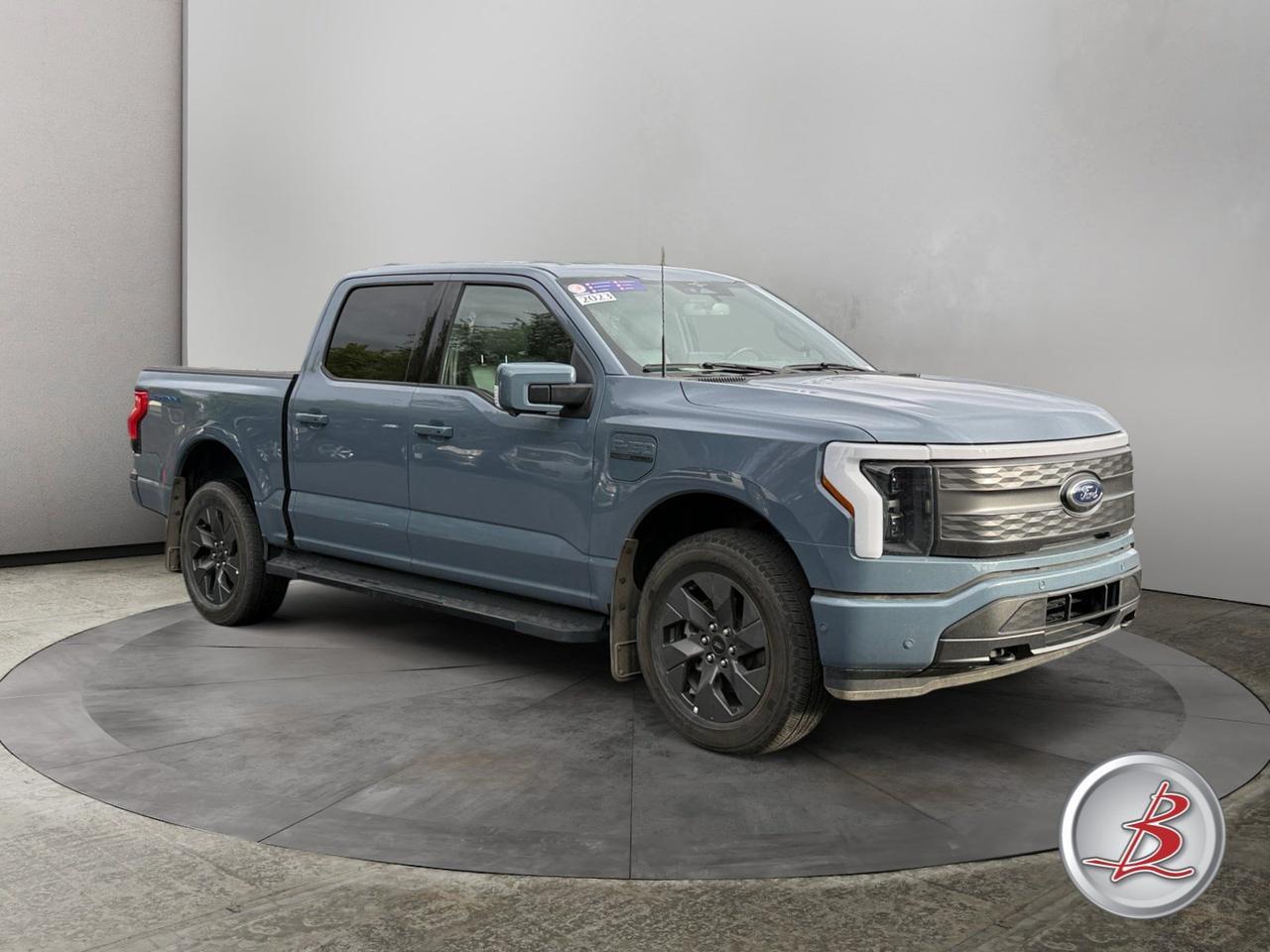 2023 Ford F-150 Lightning Crew Cab 4x4 Lariat