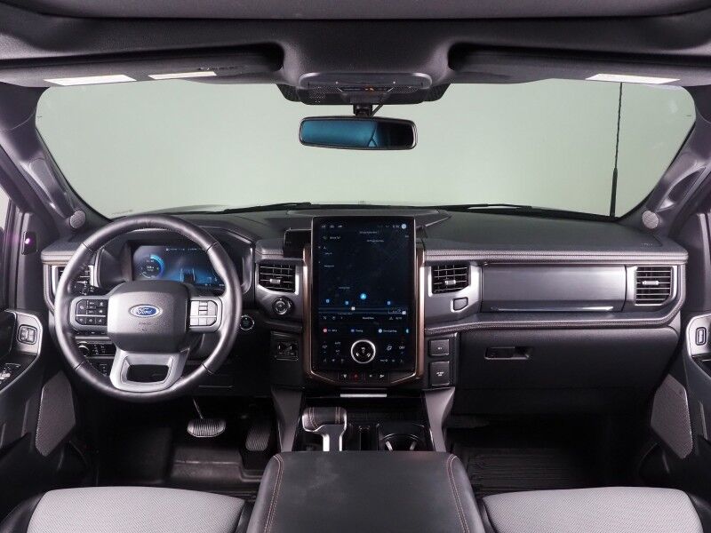 2023 Ford F-150 Lightning LARIAT 4WD Extended Range *NAVIGATION, BLUE CRUISE, SAFETY ALERTS, 360 VIEW CAMERAS, TWIN PANEL MOONROOF, LEATHER, CLIMATE SEATS, HEATED STEERING, TOW TECH PKG, BANG & OLUFSEN, WIRELESS CHARGING, ANDROID & APPLE