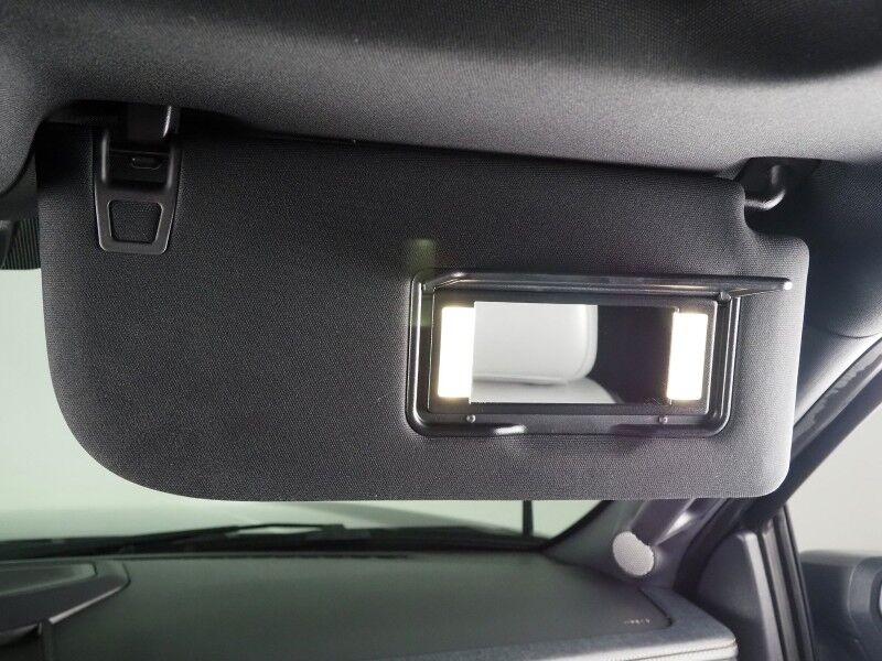 2023 Ford F-150 Lightning LARIAT 4WD Extended Range *NAVIGATION, BLUE CRUISE, SAFETY ALERTS, 360 VIEW CAMERAS, TWIN PANEL MOONROOF, LEATHER, CLIMATE SEATS, HEATED STEERING, TOW TECH PKG, BANG & OLUFSEN, WIRELESS CHARGING, ANDROID & APPLE Round Rock TX