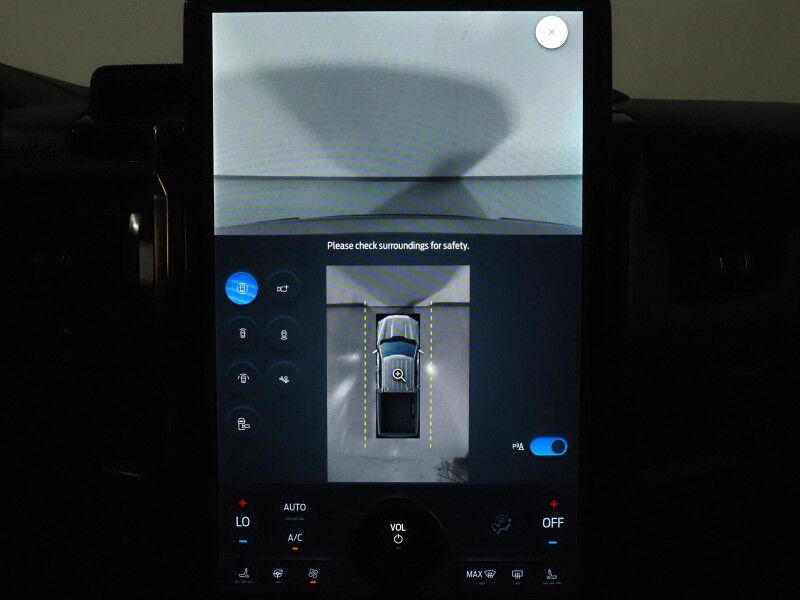 2023 Ford F-150 Lightning LARIAT 4WD Extended Range *NAVIGATION, BLUE CRUISE, SAFETY ALERTS, 360 VIEW CAMERAS, TWIN PANEL MOONROOF, LEATHER, CLIMATE SEATS, HEATED STEERING, TOW TECH PKG, BANG & OLUFSEN, WIRELESS CHARGING, ANDROID & APPLE Round Rock TX