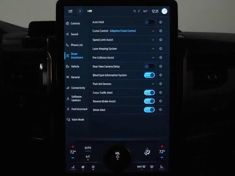 2023 Ford F-150 Lightning LARIAT 4WD Extended Range *NAVIGATION, BLUE CRUISE, SAFETY ALERTS, 360 VIEW CAMERAS, TWIN PANEL MOONROOF, LEATHER, CLIMATE SEATS, HEATED STEERING, TOW TECH PKG, BANG & OLUFSEN, WIRELESS CHARGING, ANDROID & APPLE Round Rock TX