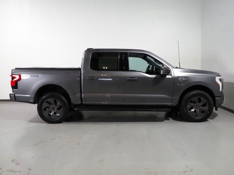 2023 Ford F-150 Lightning LARIAT 4WD Extended Range *NAVIGATION, BLUE CRUISE, SAFETY ALERTS, 360 VIEW CAMERAS, TWIN PANEL MOONROOF, LEATHER, CLIMATE SEATS, HEATED STEERING, TOW TECH PKG, BANG & OLUFSEN, WIRELESS CHARGING, ANDROID & APPLE Round Rock TX