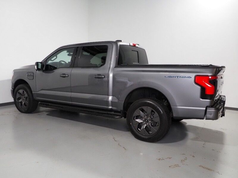 2023 Ford F-150 Lightning LARIAT 4WD Extended Range *NAVIGATION, BLUE CRUISE, SAFETY ALERTS, 360 VIEW CAMERAS, TWIN PANEL MOONROOF, LEATHER, CLIMATE SEATS, HEATED STEERING, TOW TECH PKG, BANG & OLUFSEN, WIRELESS CHARGING, ANDROID & APPLE Round Rock TX
