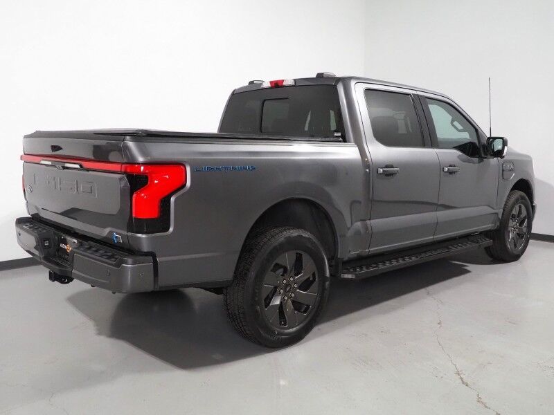 2023 Ford F-150 Lightning LARIAT 4WD Extended Range *NAVIGATION, BLUE CRUISE, SAFETY ALERTS, 360 VIEW CAMERAS, TWIN PANEL MOONROOF, LEATHER, CLIMATE SEATS, HEATED STEERING, TOW TECH PKG, BANG & OLUFSEN, WIRELESS CHARGING, ANDROID & APPLE Round Rock TX