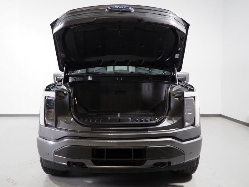 2023 Ford F-150 Lightning LARIAT 4WD Extended Range *NAVIGATION, BLUE CRUISE, SAFETY ALERTS, 360 VIEW CAMERAS, TWIN PANEL MOONROOF, LEATHER, CLIMATE SEATS, HEATED STEERING, TOW TECH PKG, BANG & OLUFSEN, WIRELESS CHARGING, ANDROID & APPLE Round Rock TX