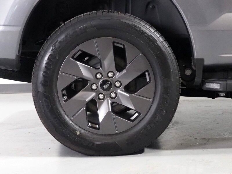 2023 Ford F-150 Lightning LARIAT 4WD Extended Range *NAVIGATION, BLUE CRUISE, SAFETY ALERTS, 360 VIEW CAMERAS, TWIN PANEL MOONROOF, LEATHER, CLIMATE SEATS, HEATED STEERING, TOW TECH PKG, BANG & OLUFSEN, WIRELESS CHARGING, ANDROID & APPLE Round Rock TX