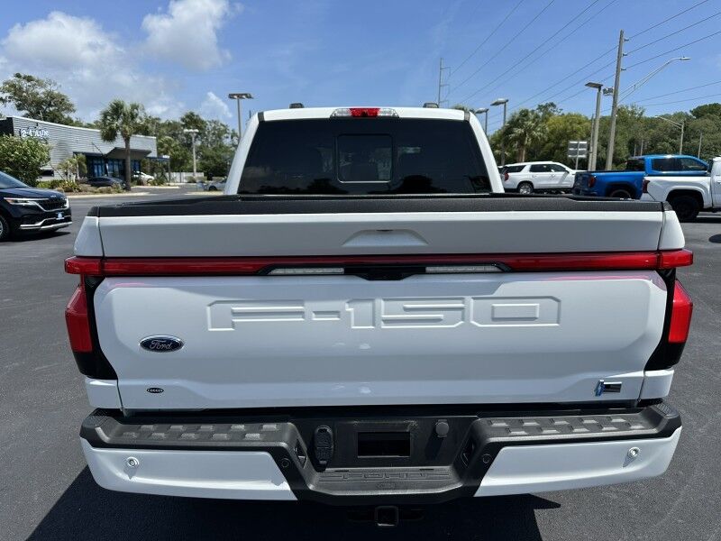 2023 Ford F-150 Lightning LARIAT