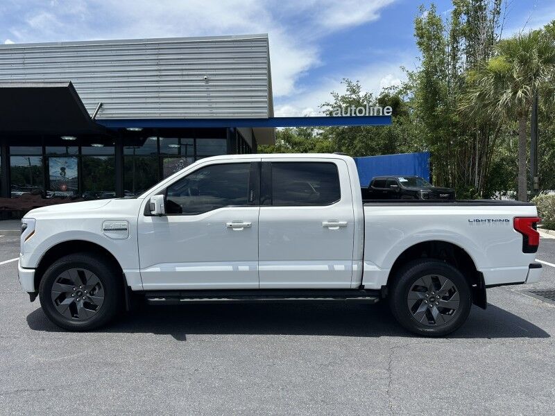 2023 Ford F-150 Lightning LARIAT