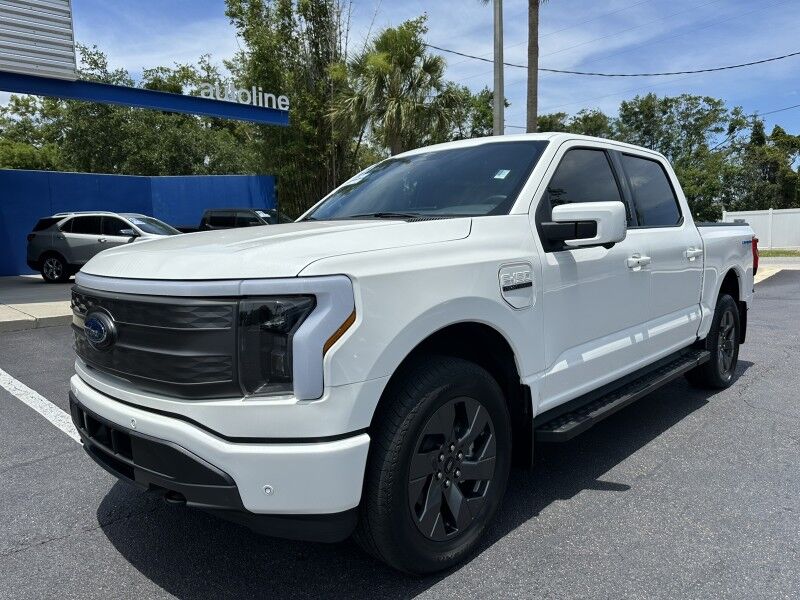 2023 Ford F-150 Lightning LARIAT