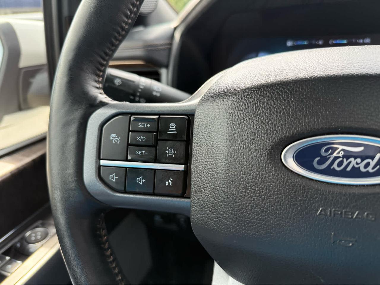 2023 Ford F-150 Lightning LARIAT Marlborough MA