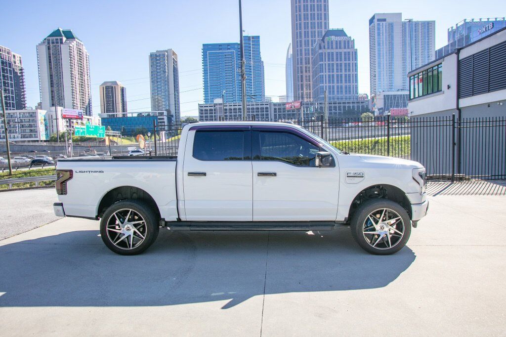 2023 Ford F-150 Lightning Lariat