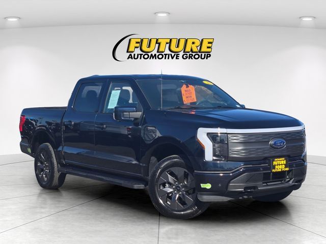 2023 Ford F-150 Lightning Lariat