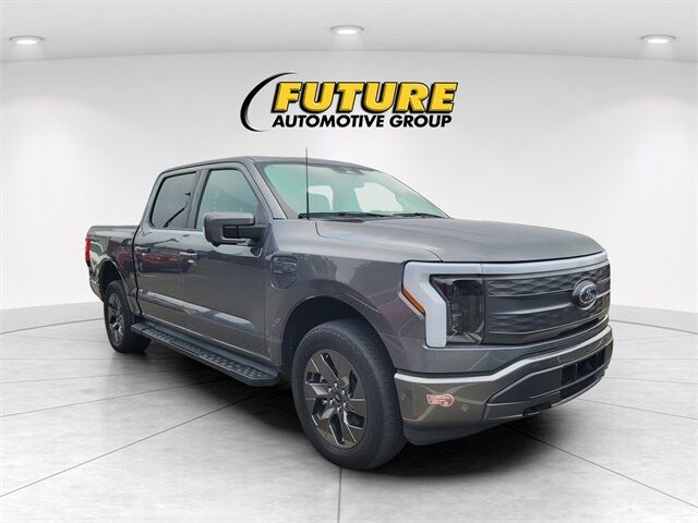 2023 Ford F-150 Lightning Lariat