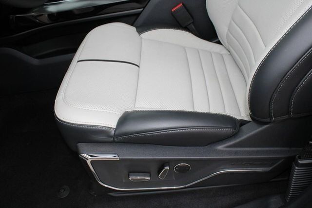 2023 Ford F-150 Lightning Platinum Washington MO