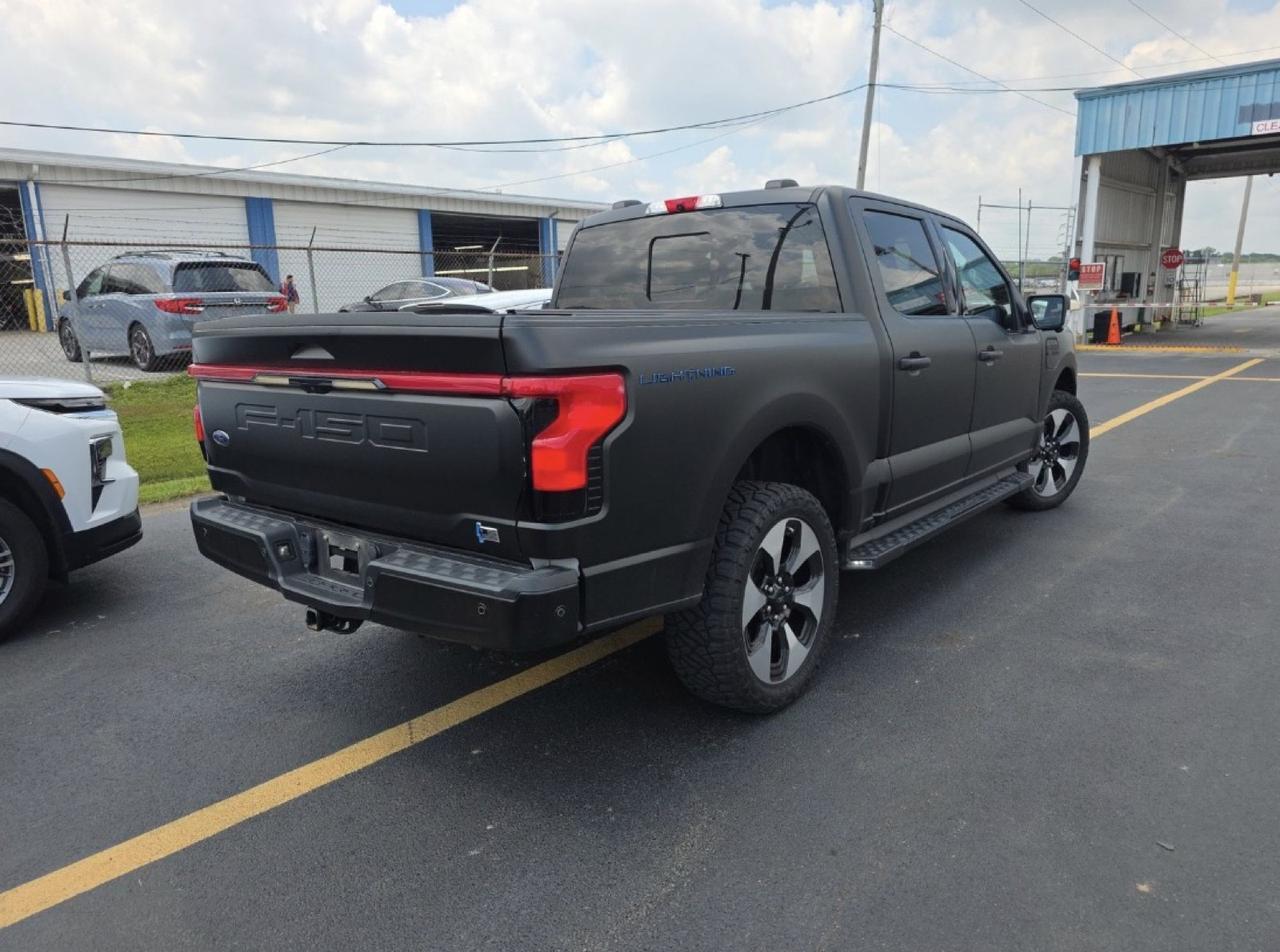 2023 Ford F-150 Lightning Platinum