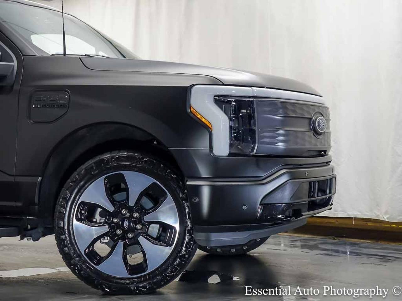 2023 Ford F-150 Lightning Platinum