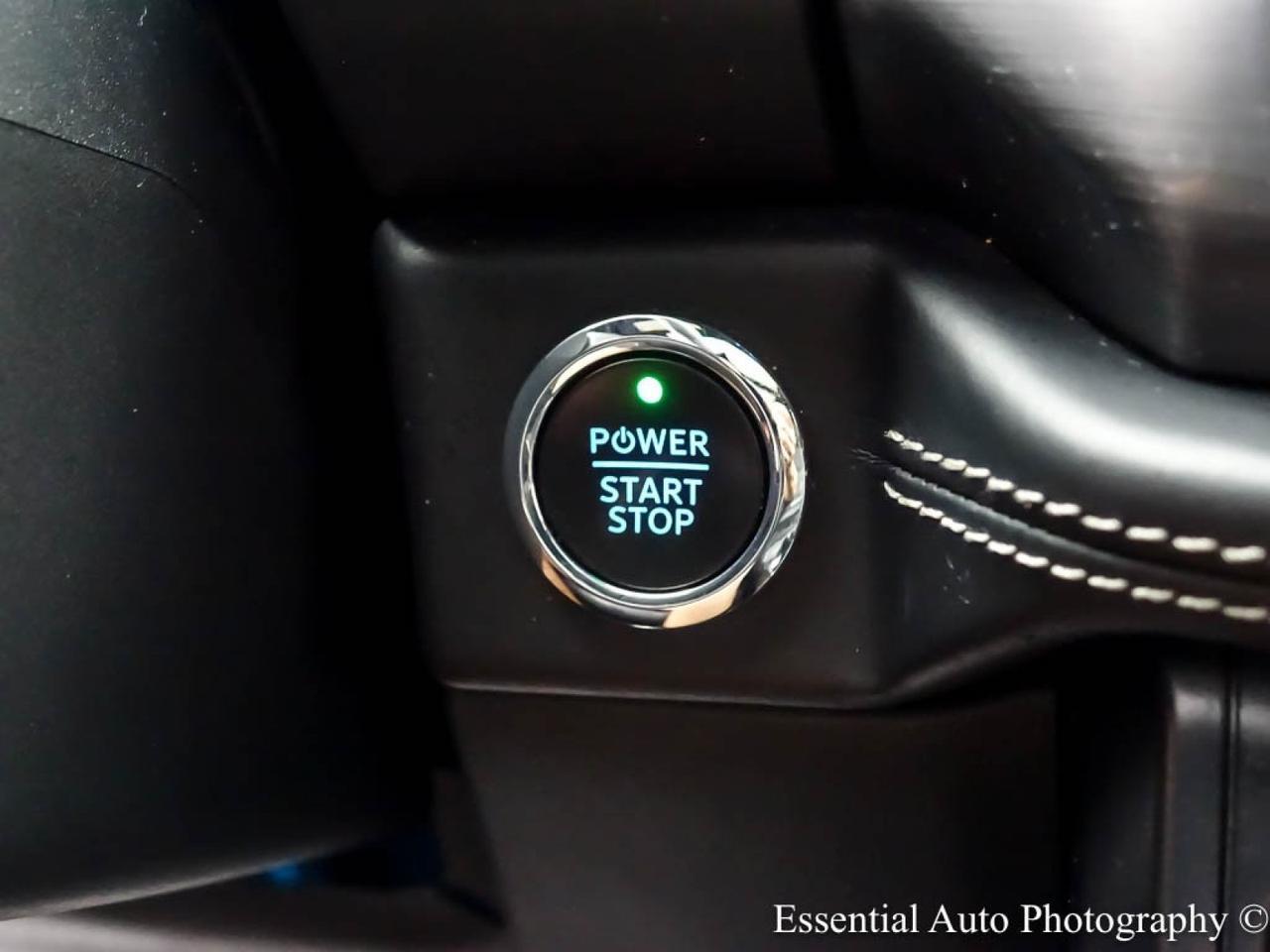 2023 Ford F-150 Lightning Platinum Willowbrook IL