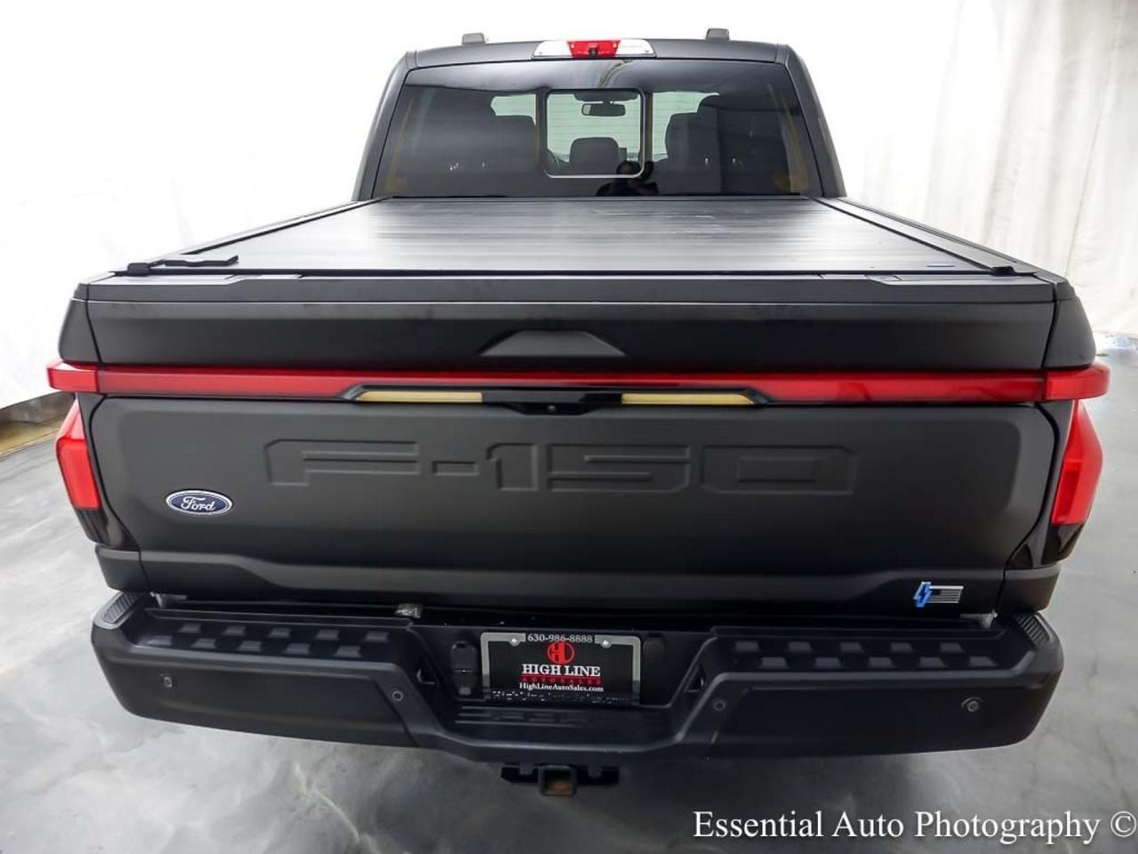 2023 Ford F-150 Lightning Platinum Willowbrook IL