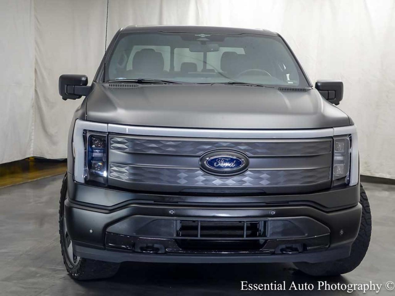 2023 Ford F-150 Lightning Platinum Willowbrook IL