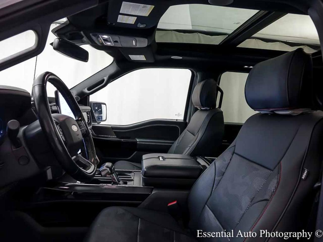 2023 Ford F-150 Lightning Platinum Willowbrook IL