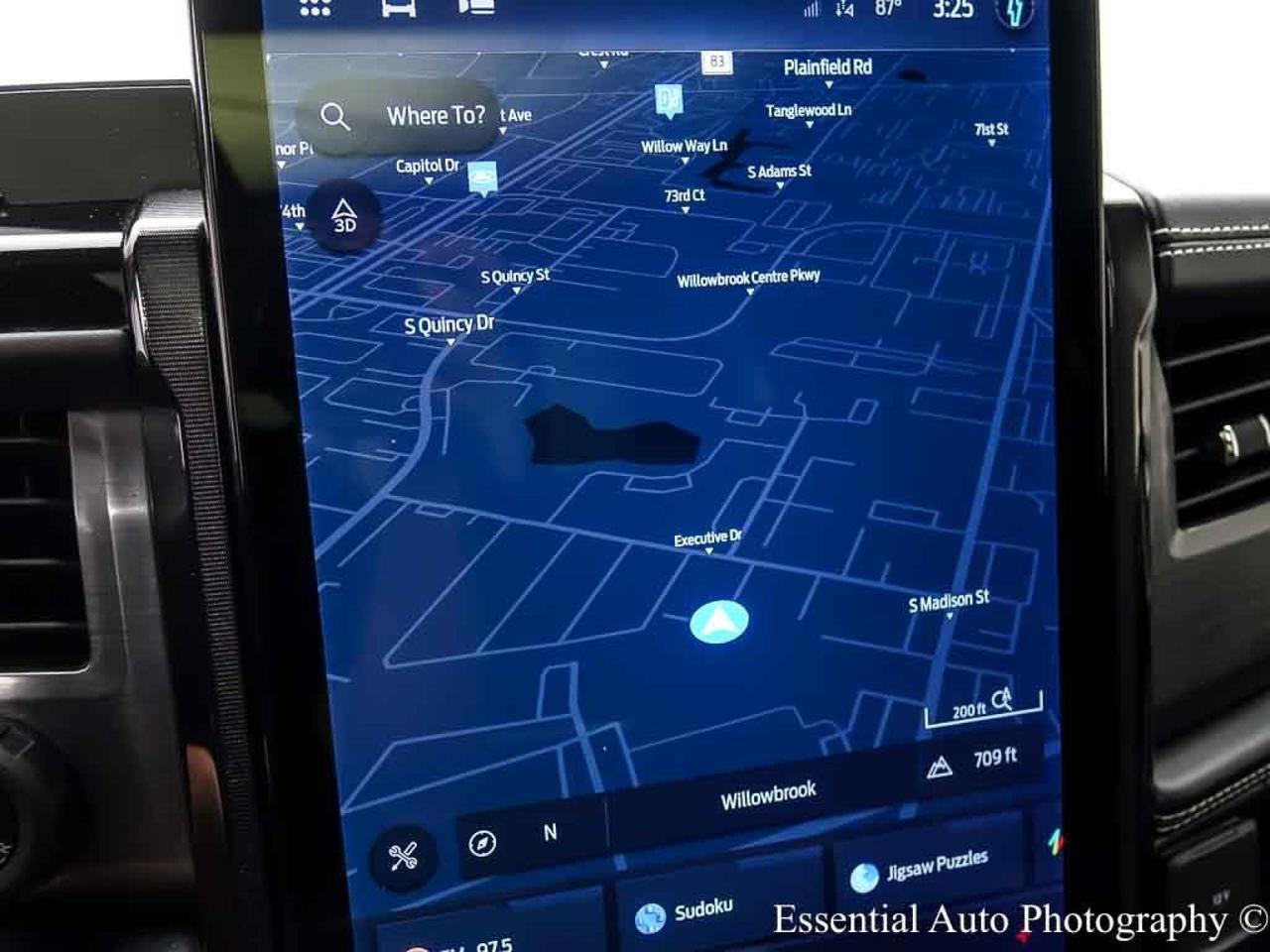 2023 Ford F-150 Lightning Platinum Willowbrook IL