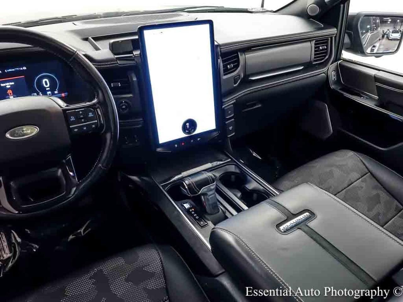 2023 Ford F-150 Lightning Platinum Willowbrook IL