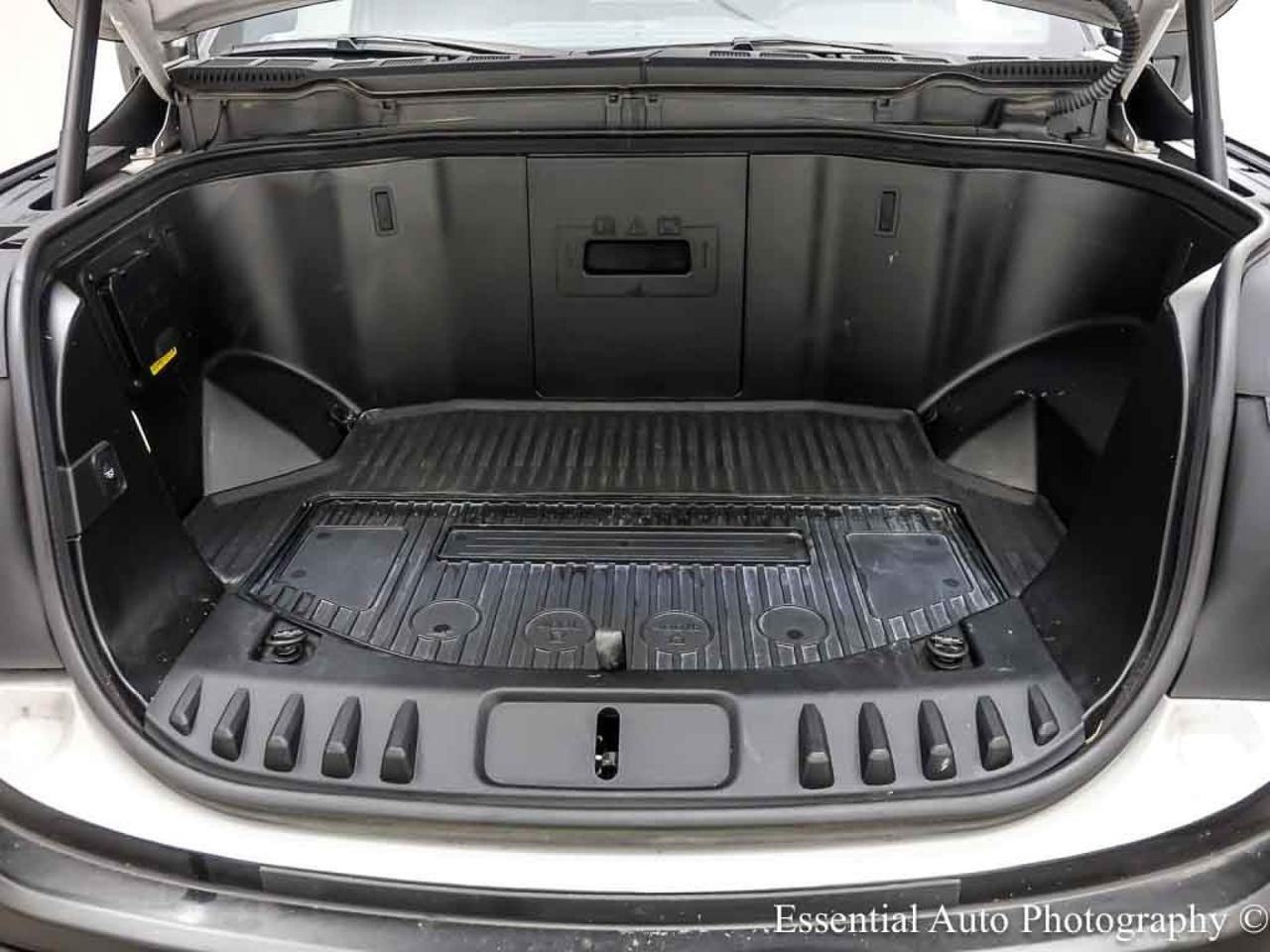 2023 Ford F-150 Lightning Platinum Willowbrook IL