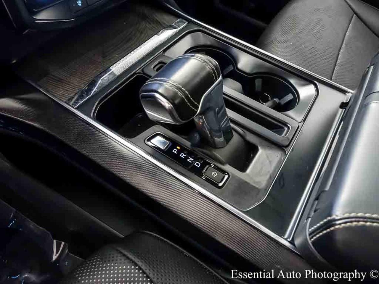 2023 Ford F-150 Lightning Platinum Willowbrook IL