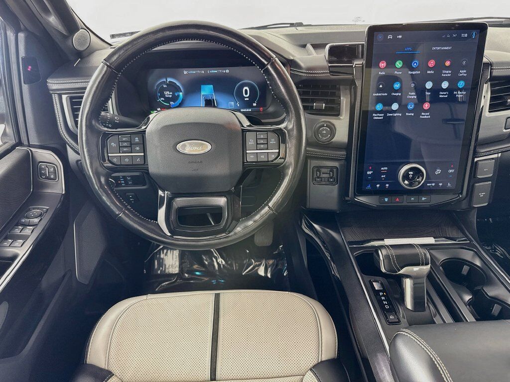 2023 Ford F-150 Lightning Platinum Willowbrook IL