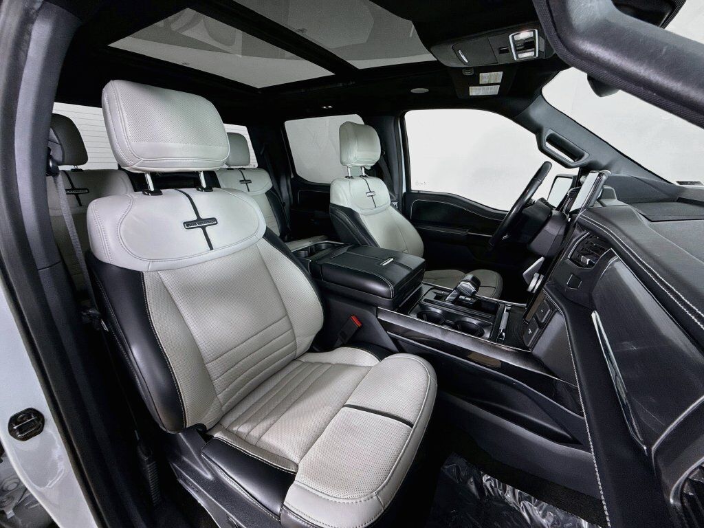 2023 Ford F-150 Lightning Platinum Willowbrook IL