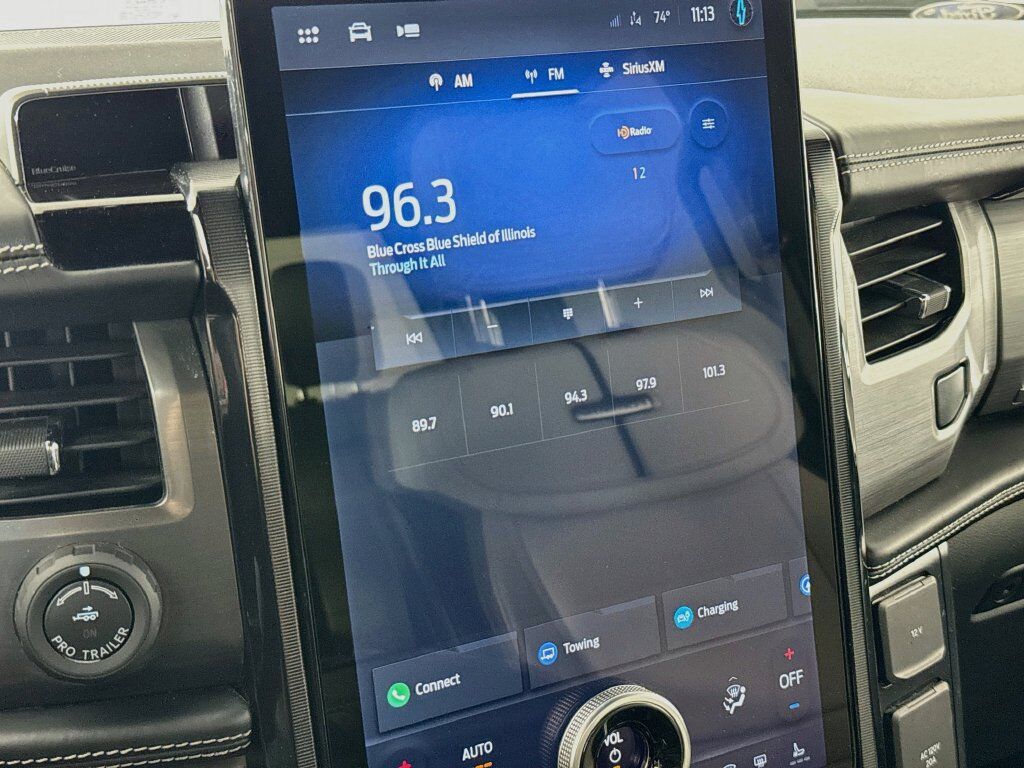 2023 Ford F-150 Lightning Platinum Willowbrook IL