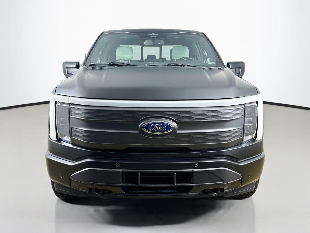2023 Ford F-150 Lightning Platinum