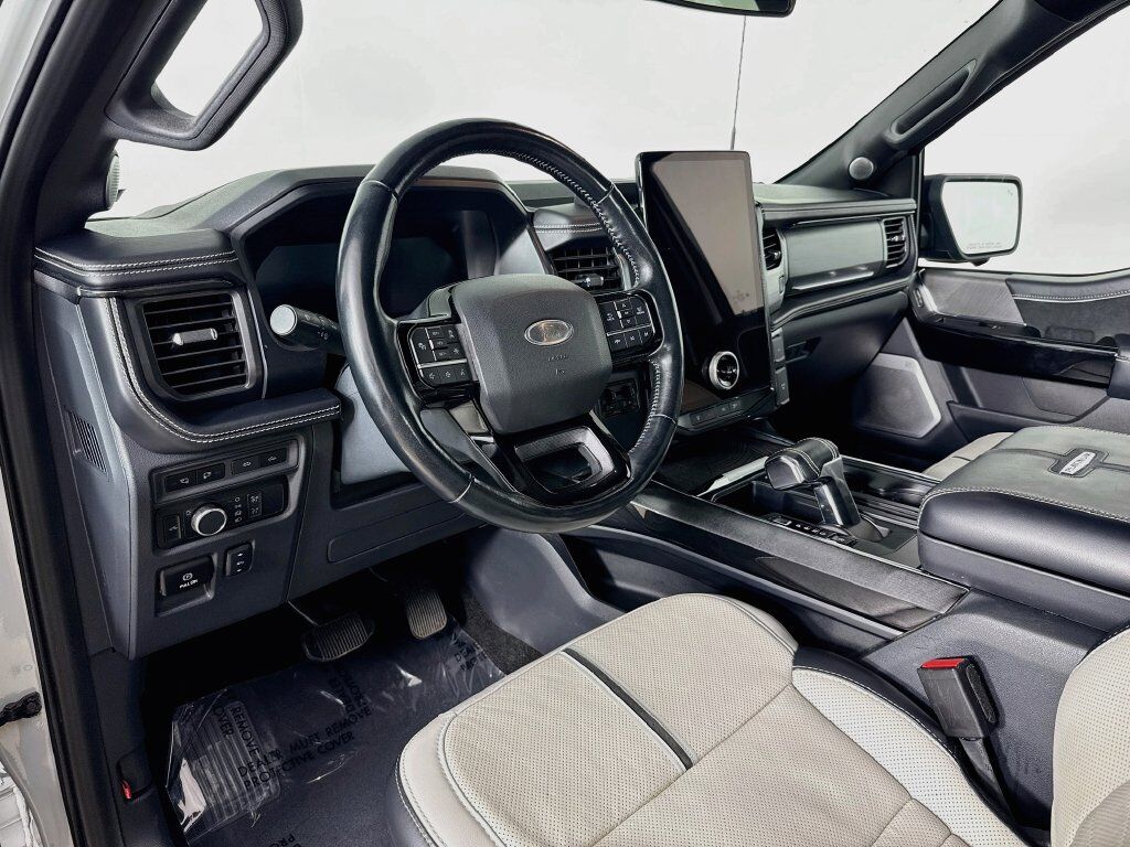 2023 Ford F-150 Lightning Platinum Willowbrook IL