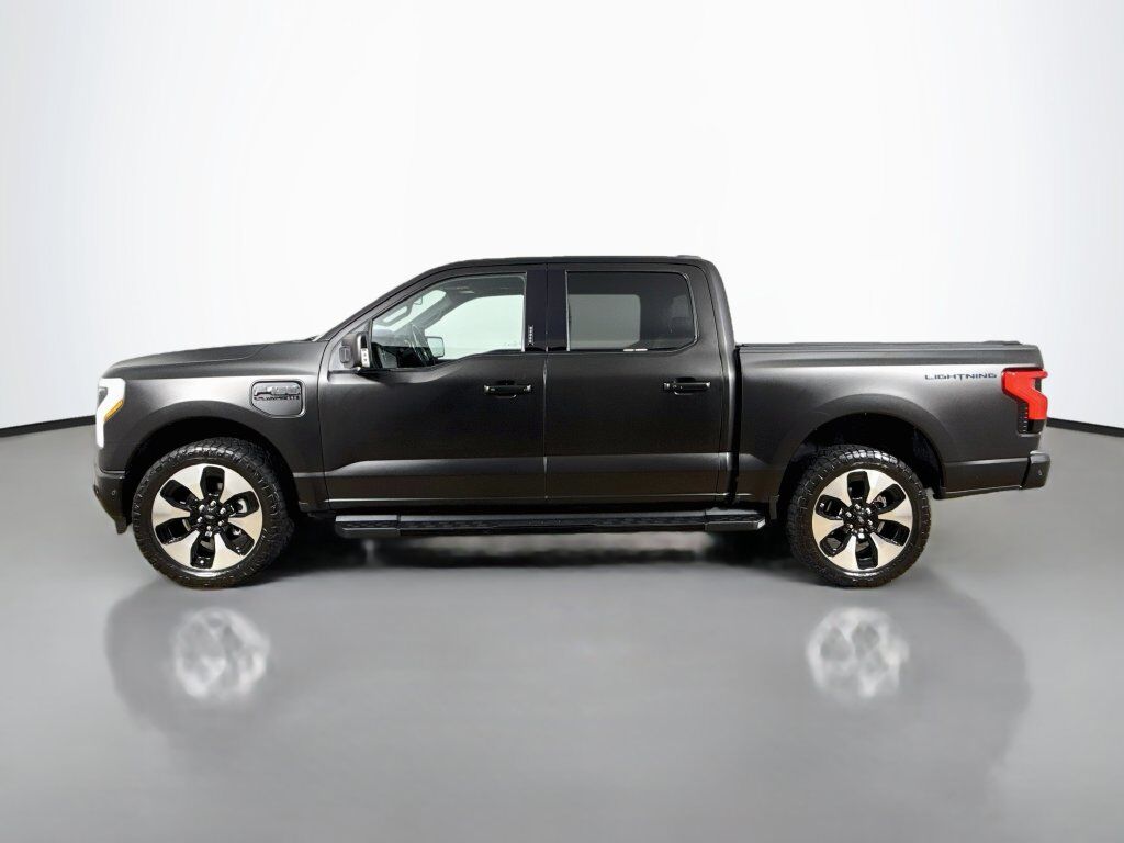 2023 Ford F-150 Lightning Platinum Willowbrook IL