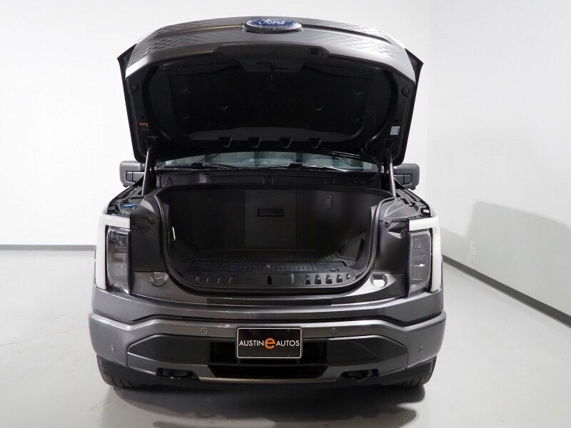 2023 Ford F-150 Lightning XLT 4WD *NAVIGATION, BLIND SPOT ALERT, LANE KEEP ASSIST, COLLISION ALERT w/BRAKING, 360 VIEW CAMERAS, COLOR TOUCHSCREEN, HEATED SEATS, LED HEADLIGHTS, BED LINER, SIDE STEPS, ALLOY WHEELS, ANDROID & APPLE Round Rock TX