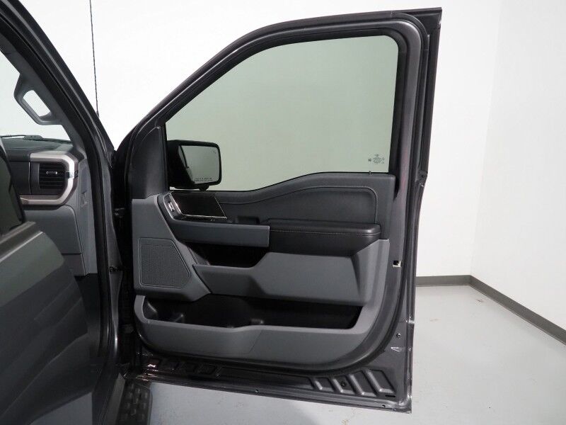 2023 Ford F-150 Lightning XLT 4WD *NAVIGATION, BLIND SPOT ALERT, LANE KEEP ASSIST, COLLISION ALERT w/BRAKING, 360 VIEW CAMERAS, COLOR TOUCHSCREEN, HEATED SEATS, LED HEADLIGHTS, BED LINER, SIDE STEPS, ALLOY WHEELS, ANDROID & APPLE Round Rock TX