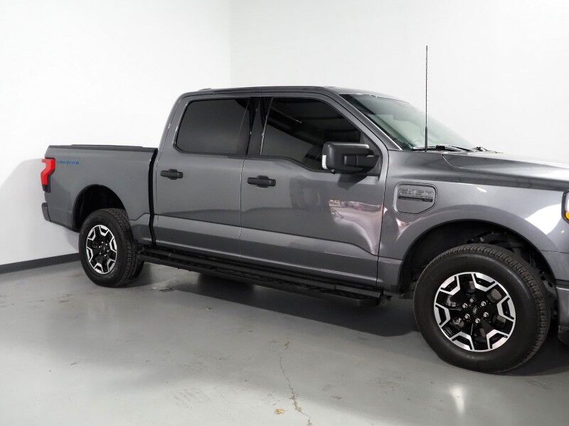 2023 Ford F-150 Lightning XLT 4WD *NAVIGATION, BLIND SPOT ALERT, LANE KEEP ASSIST, COLLISION ALERT w/BRAKING, 360 VIEW CAMERAS, COLOR TOUCHSCREEN, HEATED SEATS, LED HEADLIGHTS, BED LINER, SIDE STEPS, ALLOY WHEELS, ANDROID & APPLE Round Rock TX