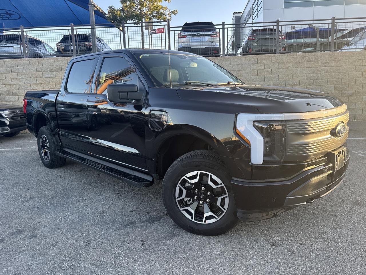 2023 Ford F-150 Lightning XLT