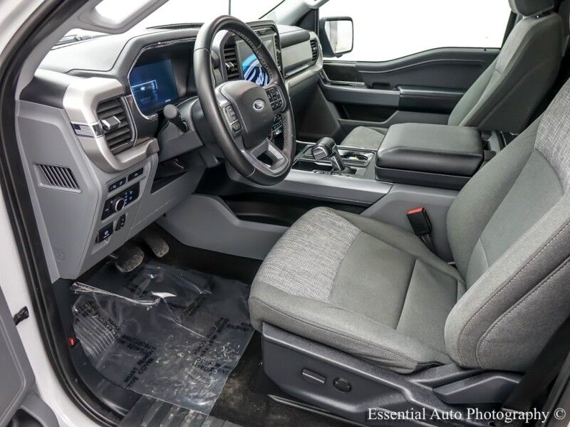 2023 Ford F-150 Lightning XLT Willowbrook IL