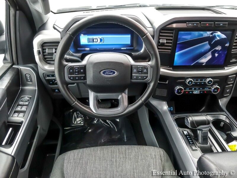 2023 Ford F-150 Lightning XLT Willowbrook IL