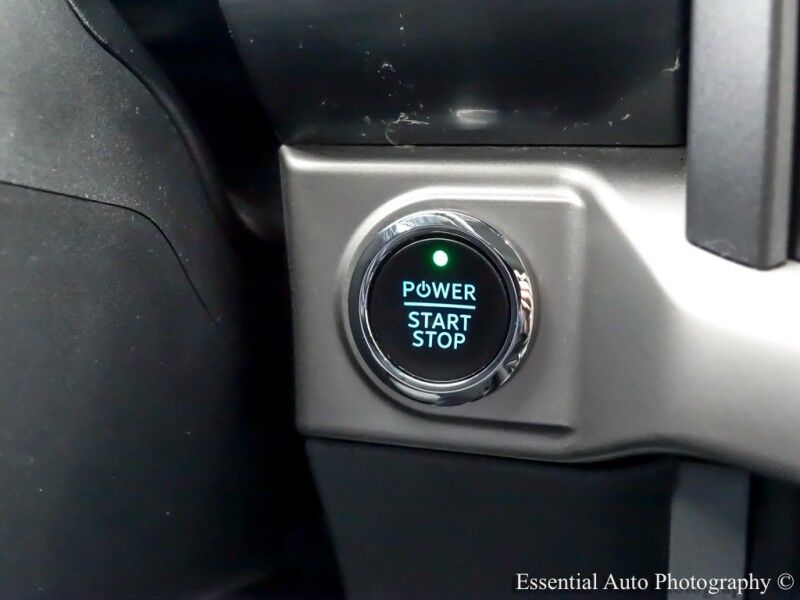 2023 Ford F-150 Lightning XLT Willowbrook IL