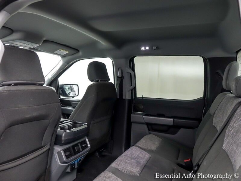 2023 Ford F-150 Lightning XLT Willowbrook IL