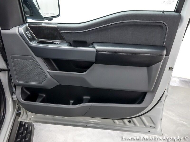 2023 Ford F-150 Lightning XLT Willowbrook IL