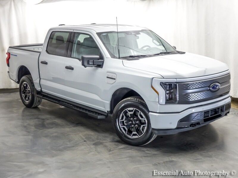 2023 Ford F-150 Lightning XLT Willowbrook IL